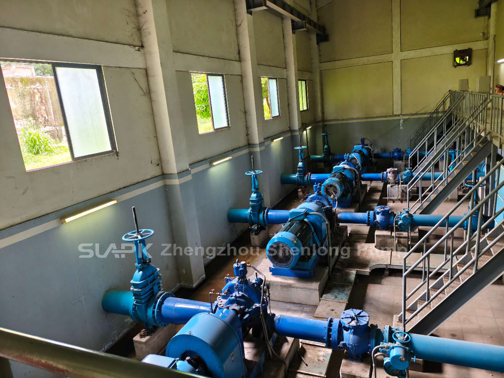 kasus perusahaan terbaru tentang Tim profesional Shenlong Pump Industry memberikan dukungan di lokasi di Managua untuk menyelesaikan pompa selam pelanggan